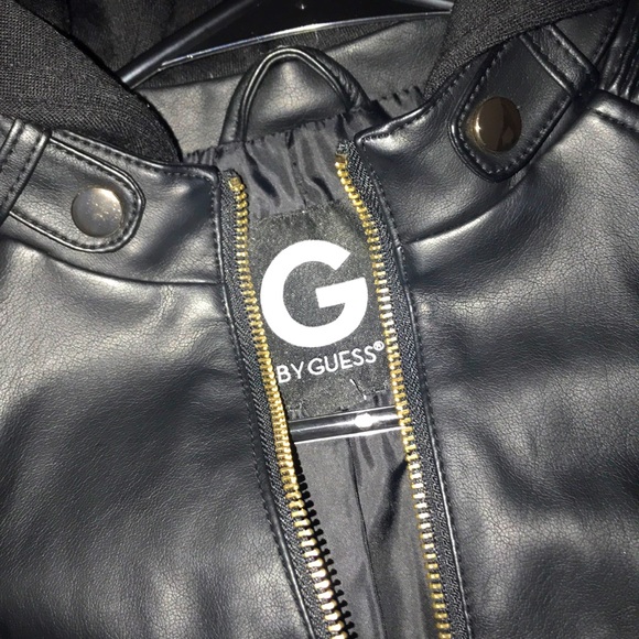 Black Guess Leather Jacket - Picture 3 of 7